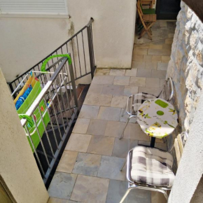 Charming Studio in Betina, 30 m², Terrace